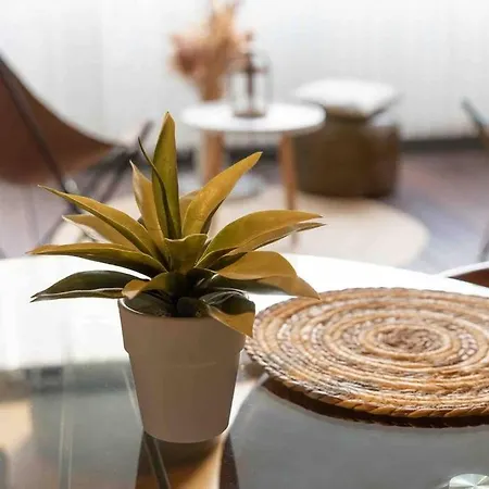Cosy 30m² Avec Terrasse - A 10 Min De Paris Romainville